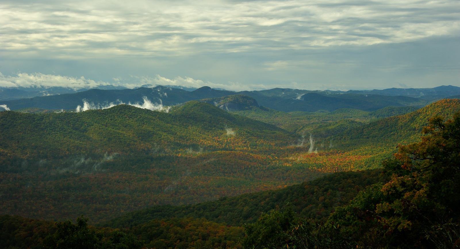 Blue Ridge Parkway [62 mm, 1/320 Sek. bei f / 10, ISO 500]